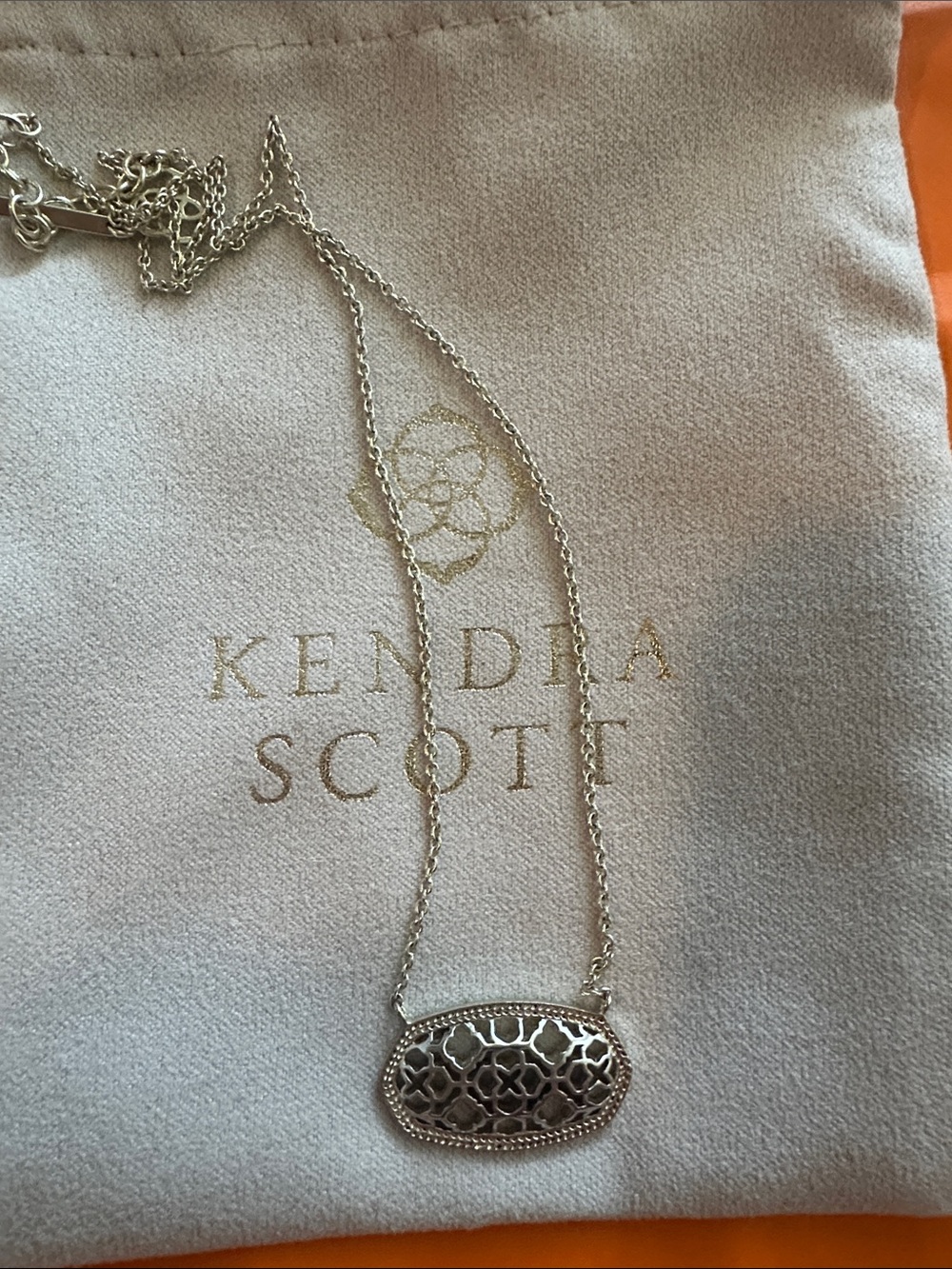 Kendra Scott Necklace - Picture 2 of 4